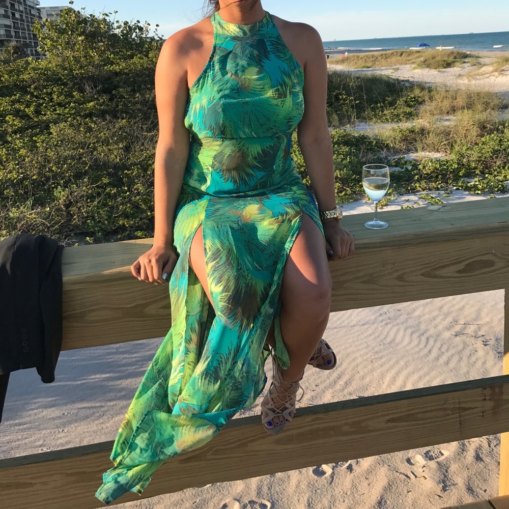 Backless Maxi Dress